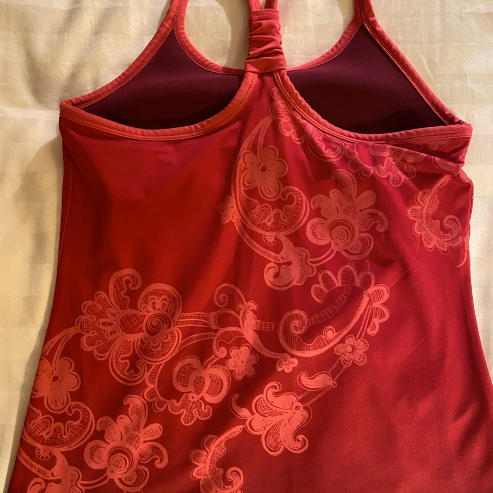 Athlete Top - Picture 2 of 4